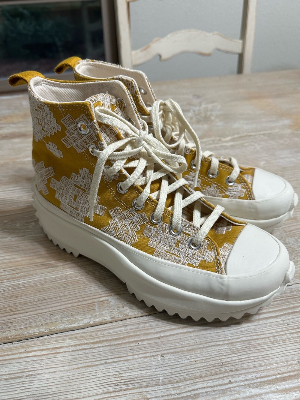 Converse Run Star Hike Festival High Top Platform Sneakers Embroidery Goldtone 9 - Picture 4 of 12